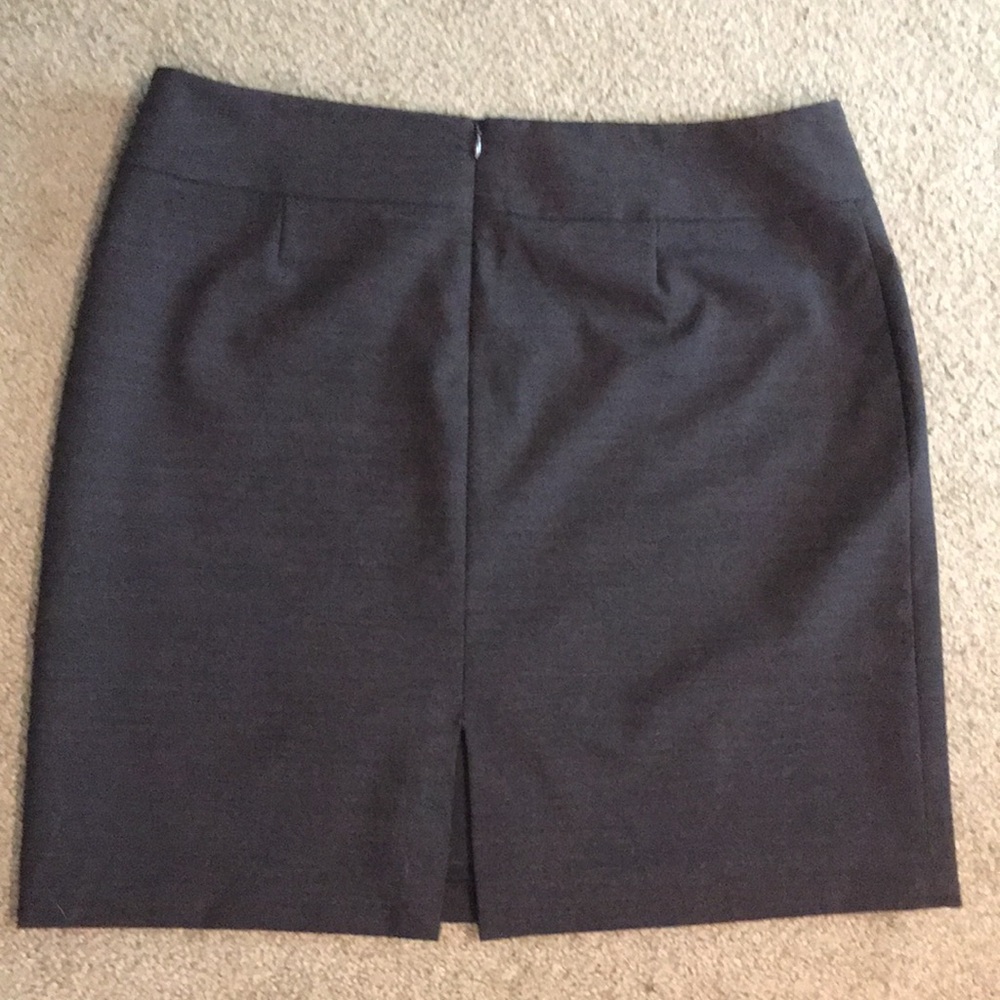 Alex Marie Wool/Poly Blend  Button Detail Skirt Size 14P - Picture 4 of 7
